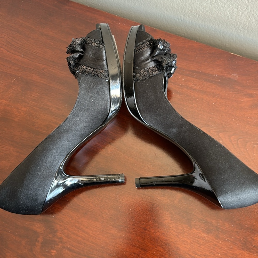 Fun heels! - Picture 3 of 5